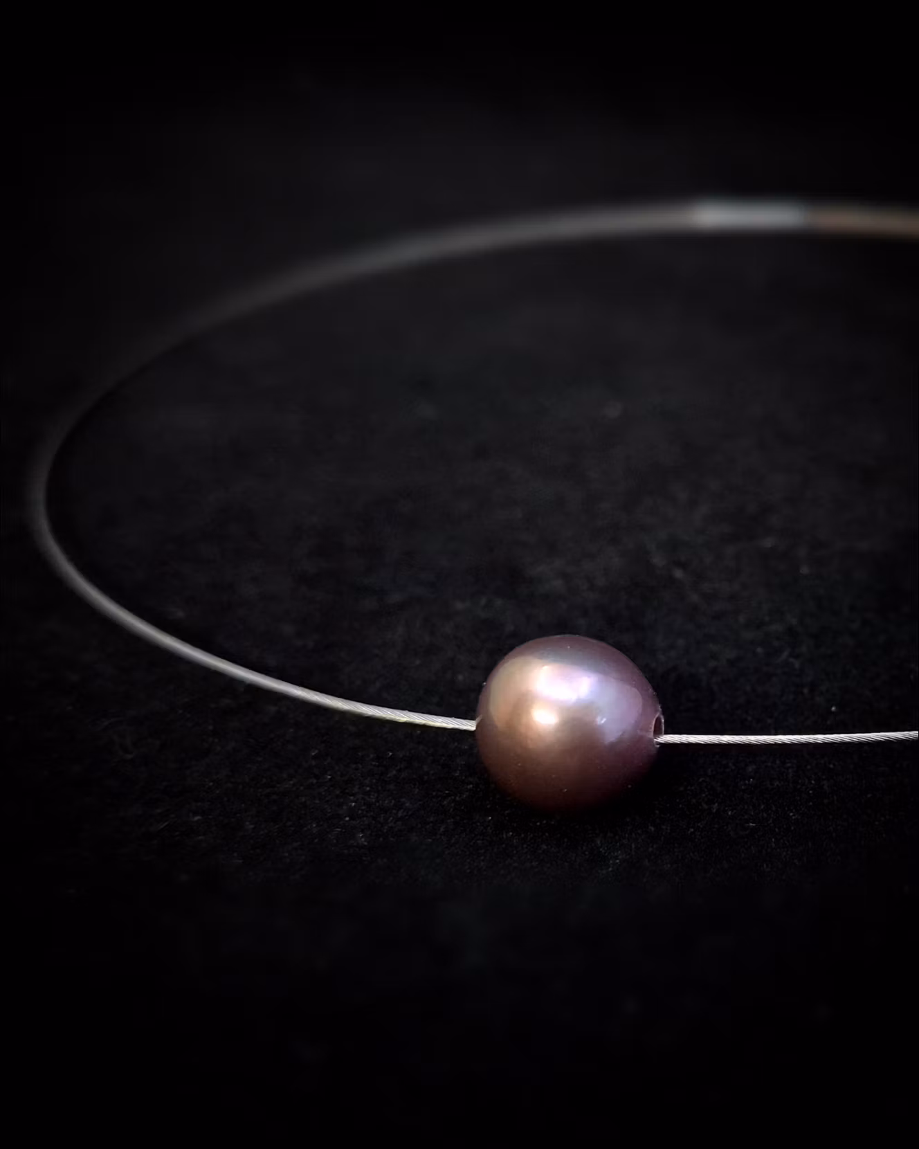 Svävande Sötvattenspärla - halsband i 18 K guld
