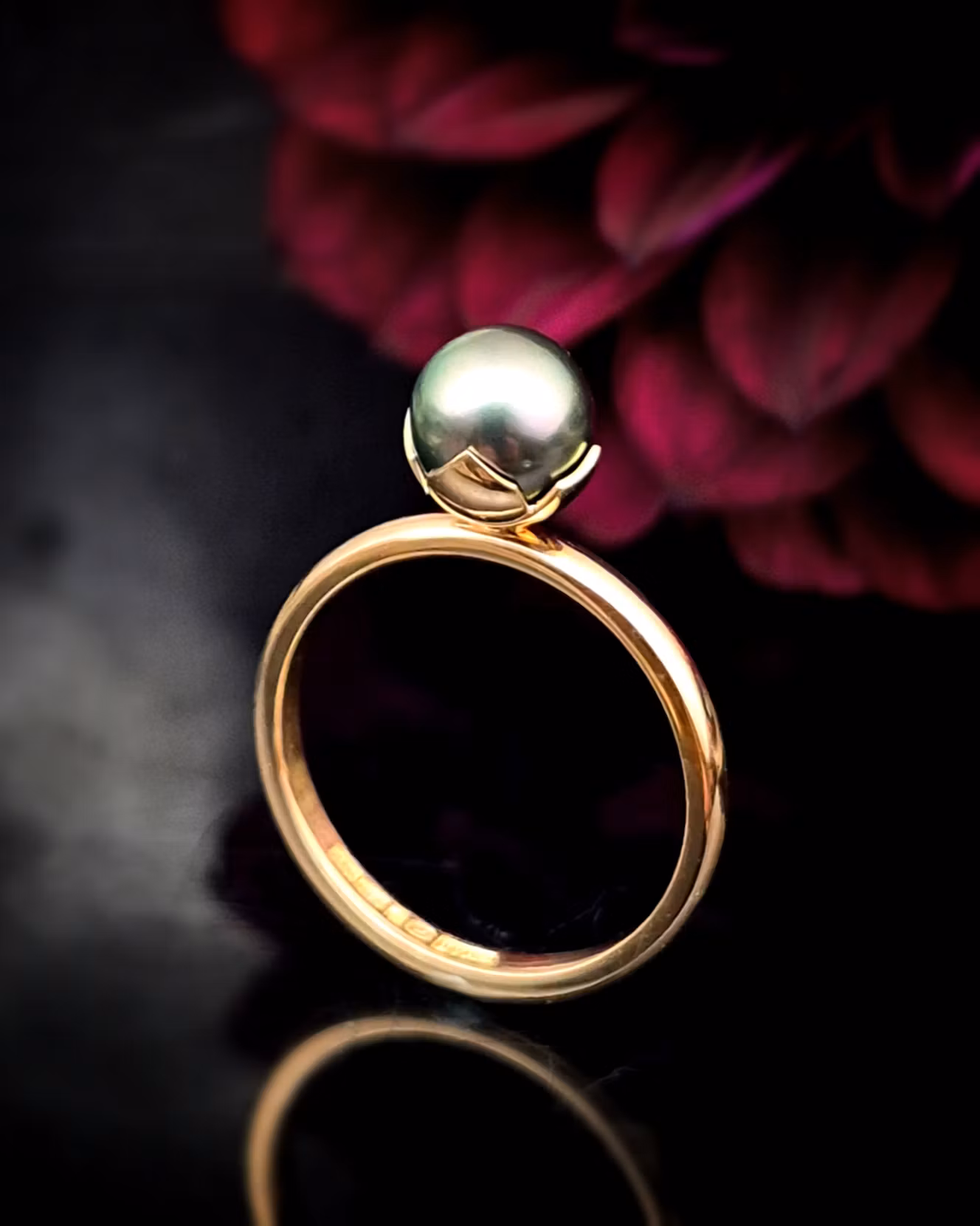 Tahitiflower - pärlring i 18K guld