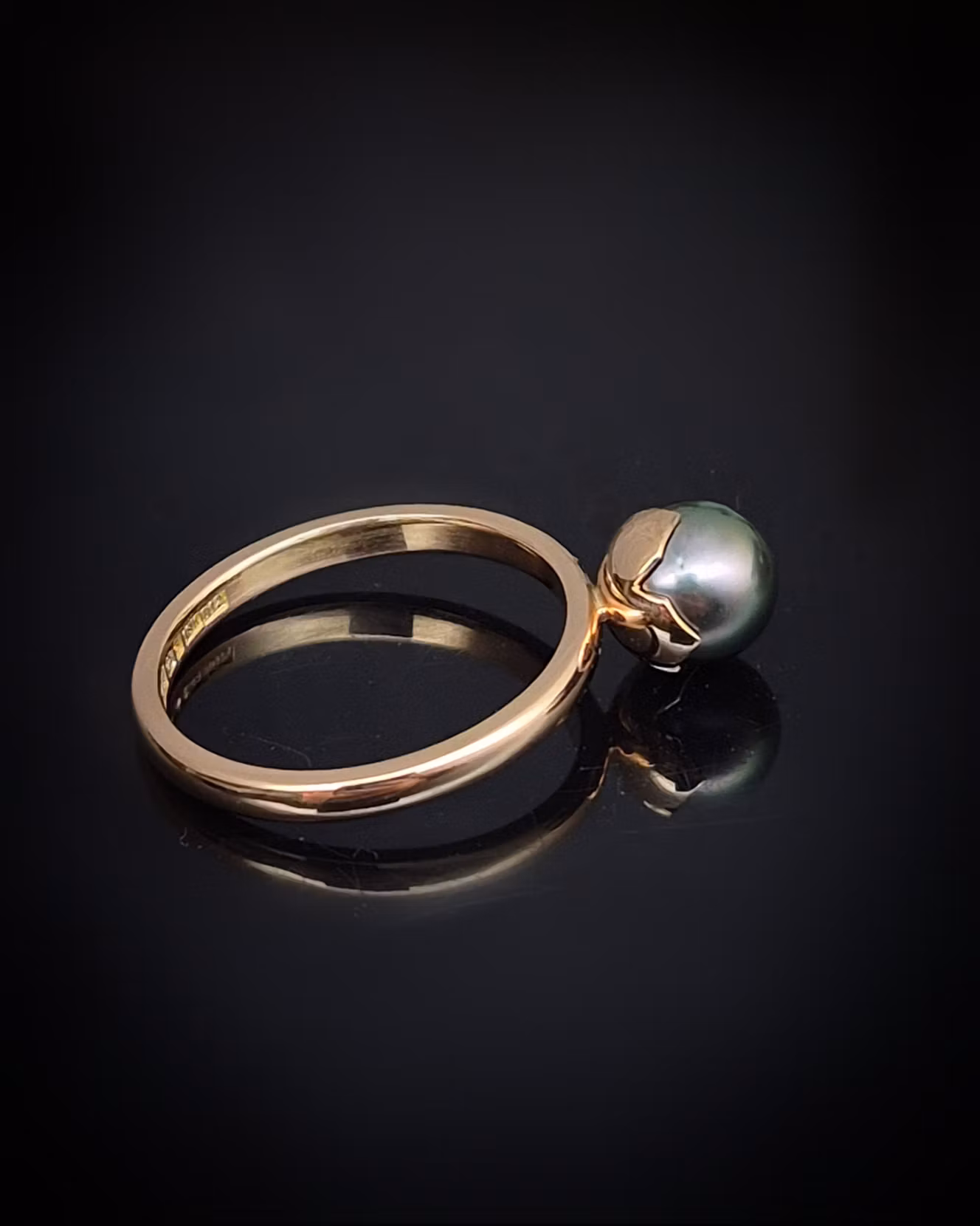 Tahitiflower - pärlring i 18K guld