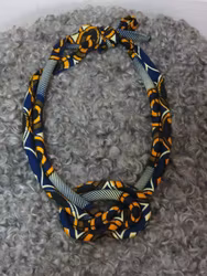 Dubbelt halsband med knut, blå/orange
