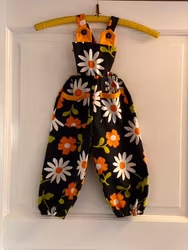 Barnbyxa "flower power"