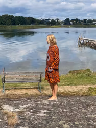 Klänning ”Hippie” i afrikanskt bröllopstyg