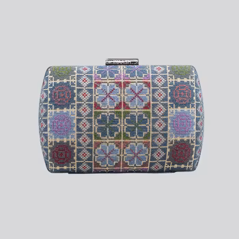 Canvas Clutch - Flat style