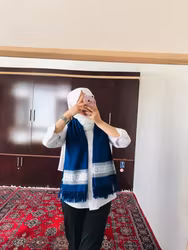 Shafiqa Shawl