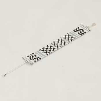 Classic Keffiyeh - Medium