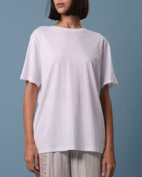 T-shirt featuring Rose