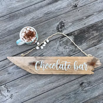 Chocolate bar - skylt av drivved