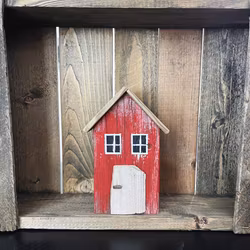 Miniatyrhus av drivved - Nr 565