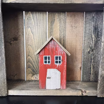 Miniatyrhus av drivved - Nr 565