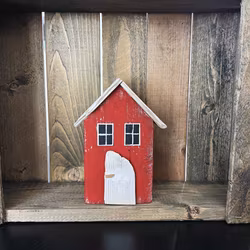 Miniatyrhus av drivved - Nr 566