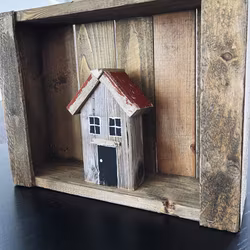 Miniatyrhus av drivved - Nr 567