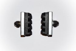 Bromsklossar Shimano med V- mönster