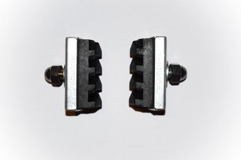 Bromsklossar Shimano med V- mönster