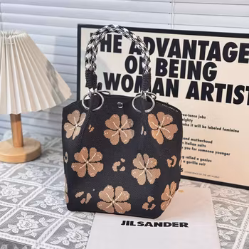 Snygg Handväska med Blommönster