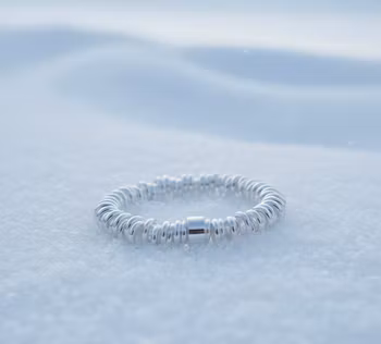 Silverglans Spiralarmband