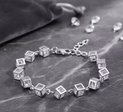 Kristallkuber i Silverlyster 💎