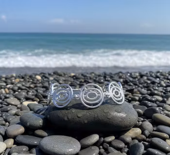 Cirkelarmband med Frostat Skimmer