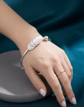 Fjäderlätt Elegans