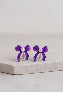 Lila Rosettörhängen med Pärla