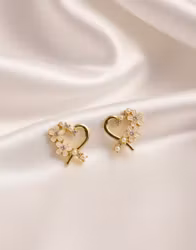 Blomstrande Hjärta – Eleganta örhängen i guld