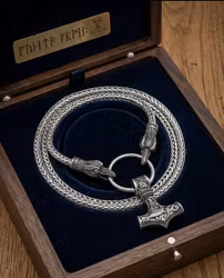 Tors Hammare – En trogen följeslagare