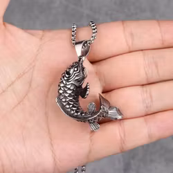 Lycklig Koi – Ett charmigt halsband för framgång 🐟