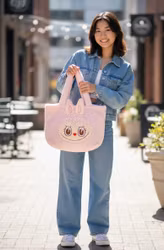 Labubu Plyschväska rosa färg med nyckelring