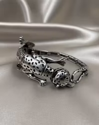 Fläckig Leopard – Ett kaxigt armband med karaktär!