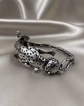 Fläckig Leopard – Ett kaxigt armband med karaktär!