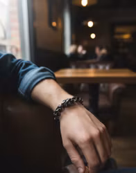 Tuff Charm i Silverglans ⛓️✨