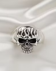 Tuffe Ture – En liten rebell på ditt finger! 💀🔥