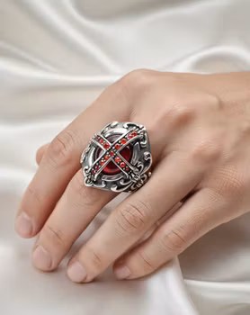 Ruby Heart Cross Ring – En kyss av elegans 🌹