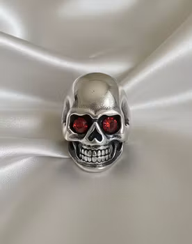 Lilla Tuffingen – Dödskallering med Röda Stenar