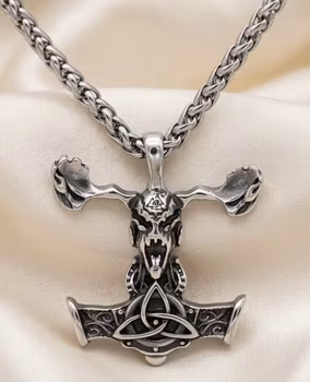 Mäktig Mjölner – En liten vakt med stil!