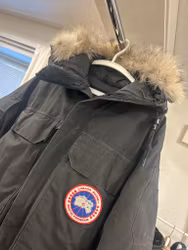 Canada Goose Expedition Parka XS - passar L