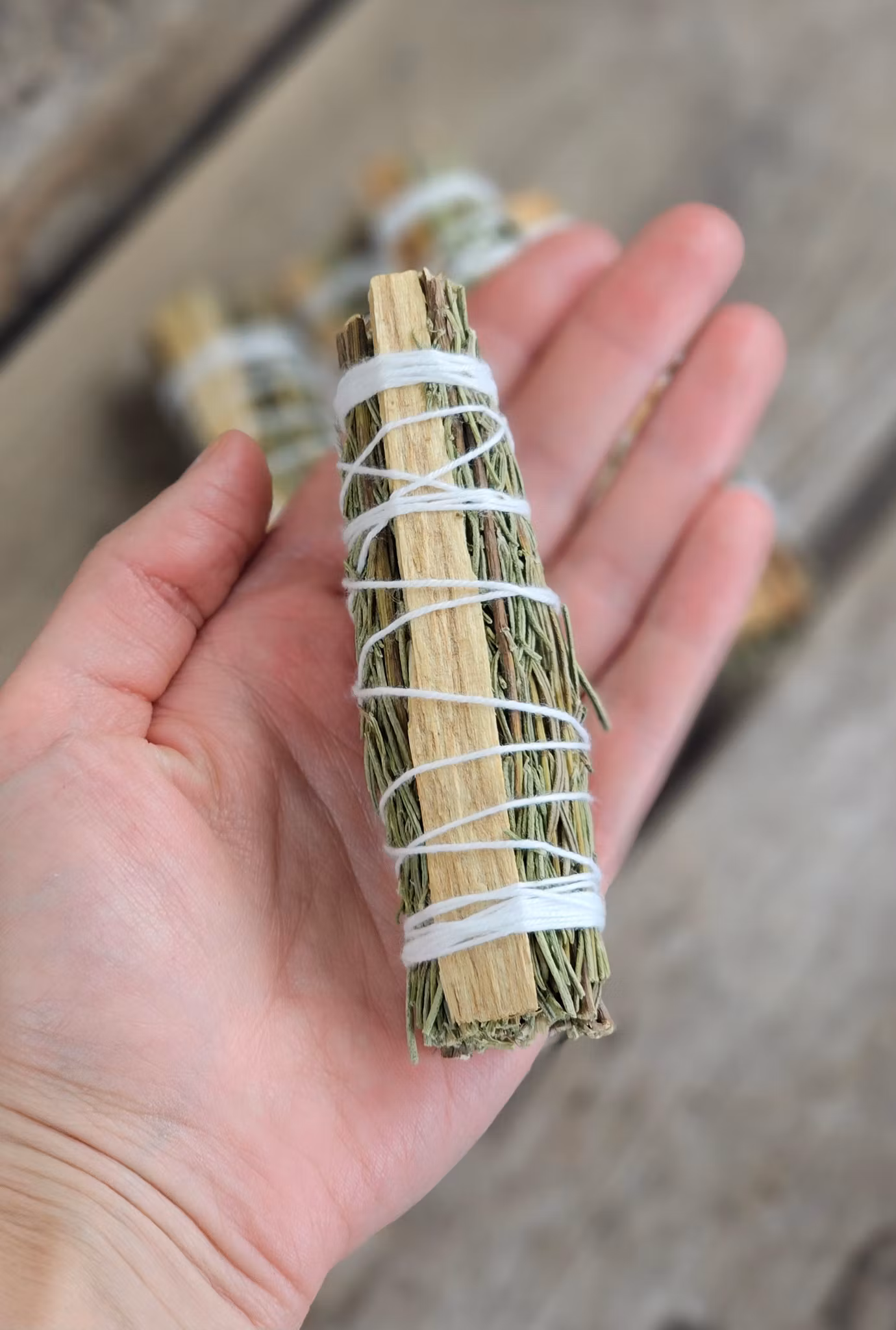 Palo Santo (Heligt trä) i kombination med Rosmarin