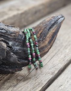 Zoisit med Rubin, armband 4mm facetterade pärlor
