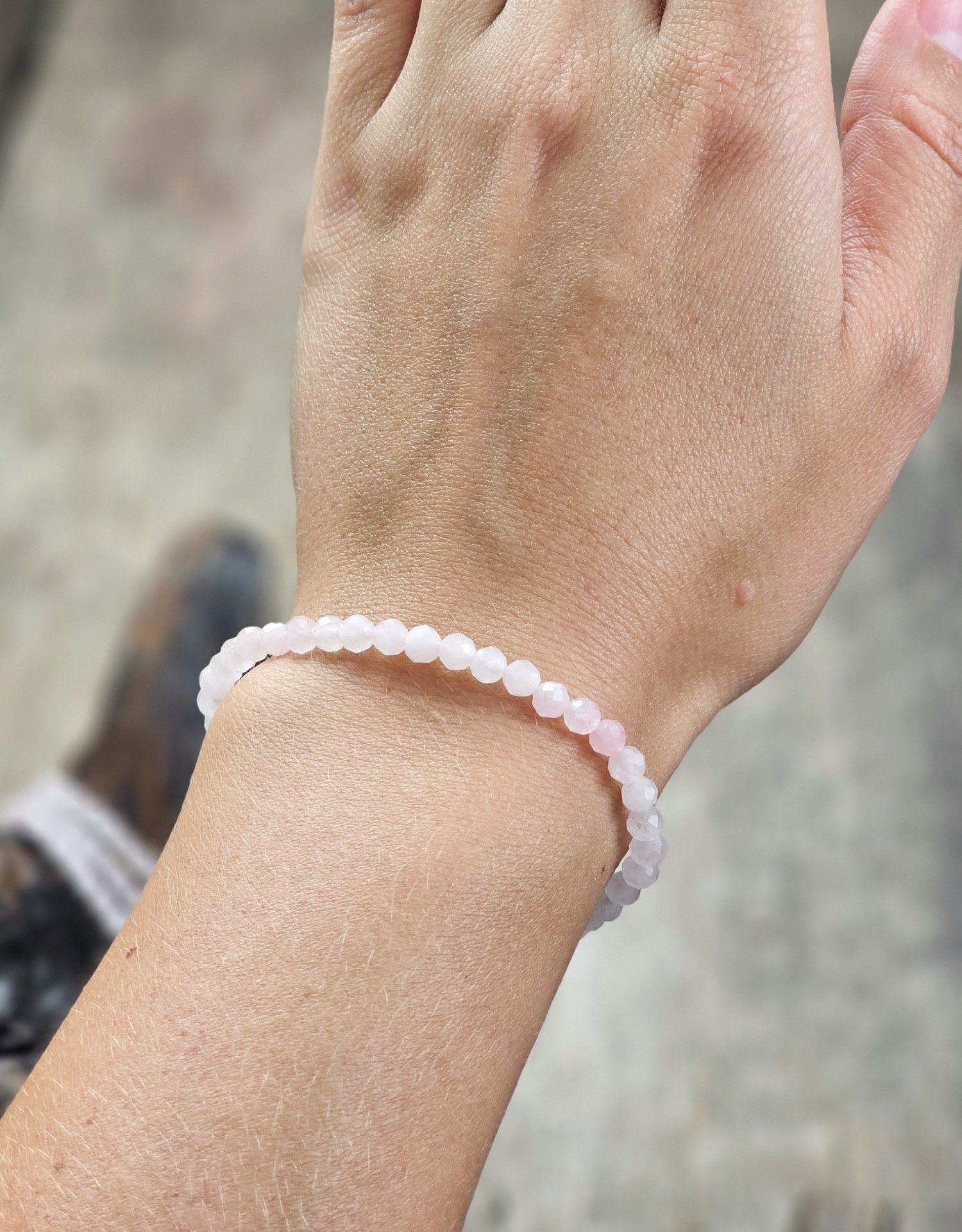 Rosenkvarts, armband 4mm facetterade pärlor