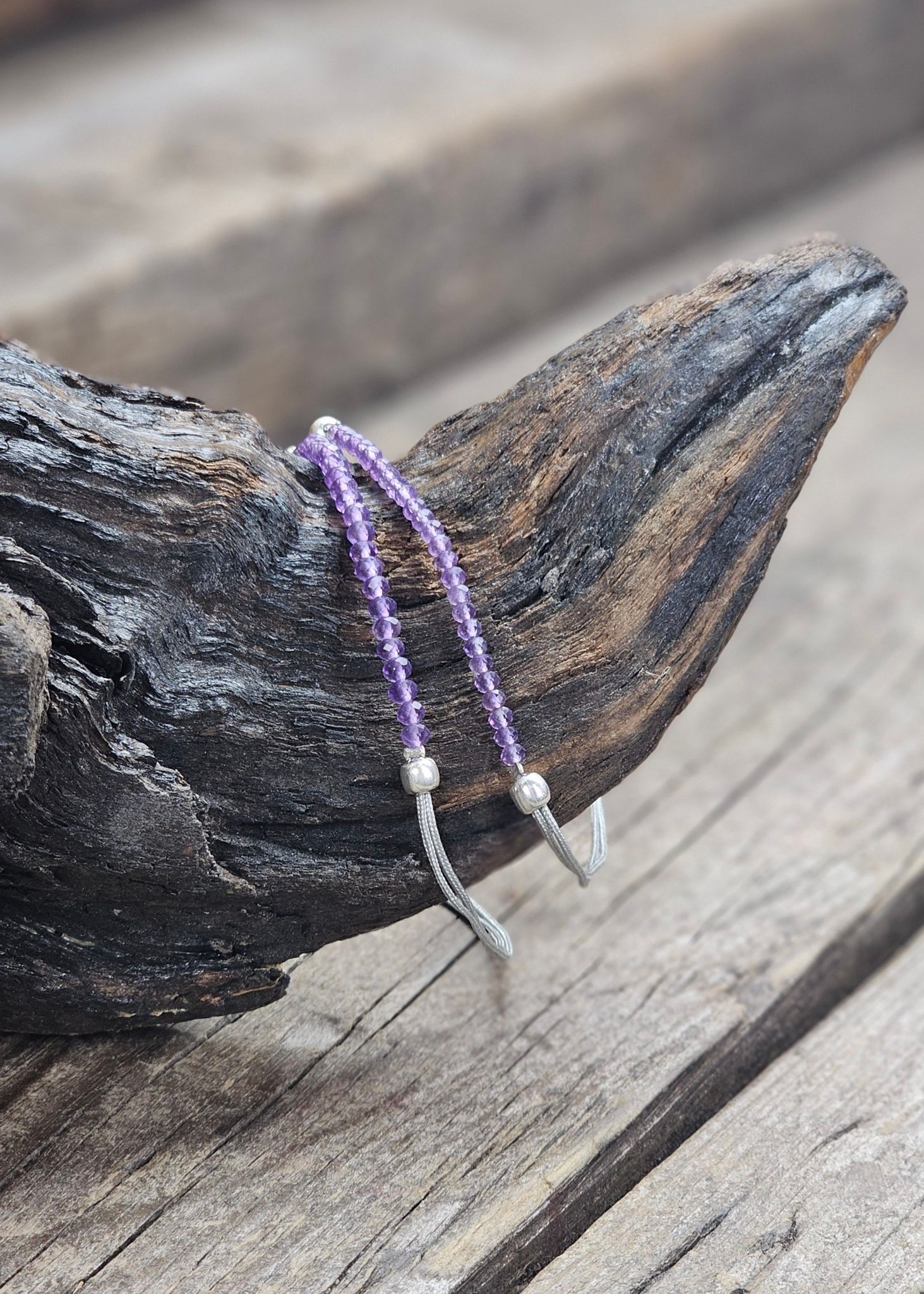 Ametist, armband 3mm facetterade pärlor macramé
