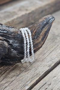 Krackelerad Bergkristall (Fire & Ice), armband 4mm runda pärlor