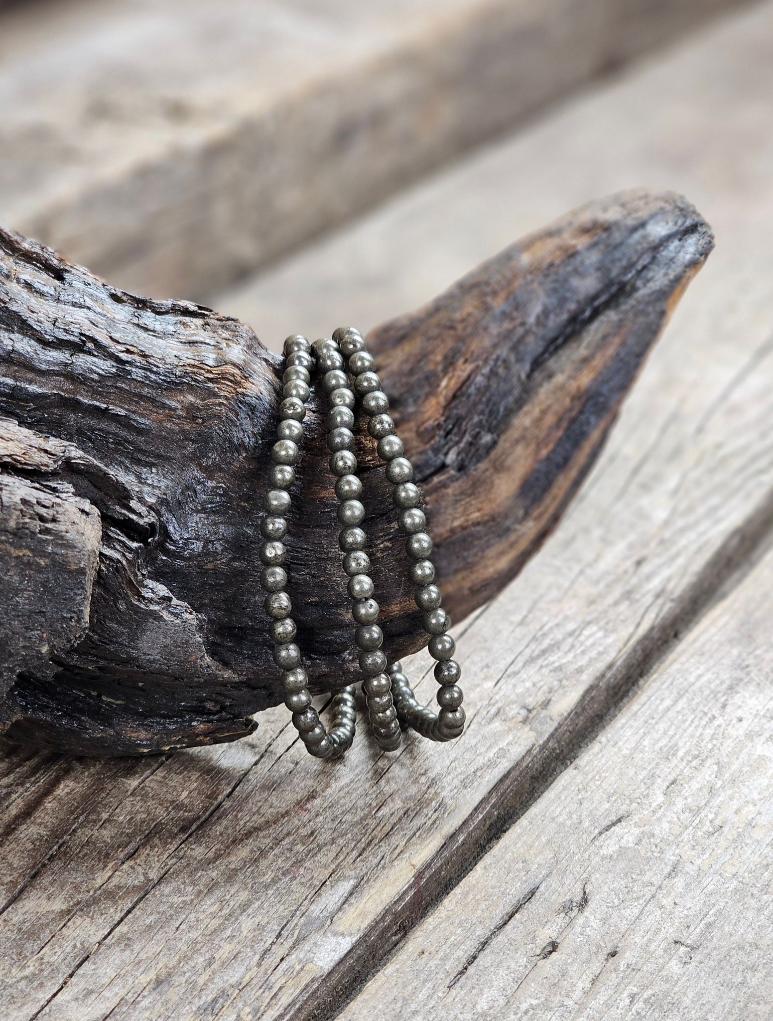 Pyrit, armband 4mm runda pärlor