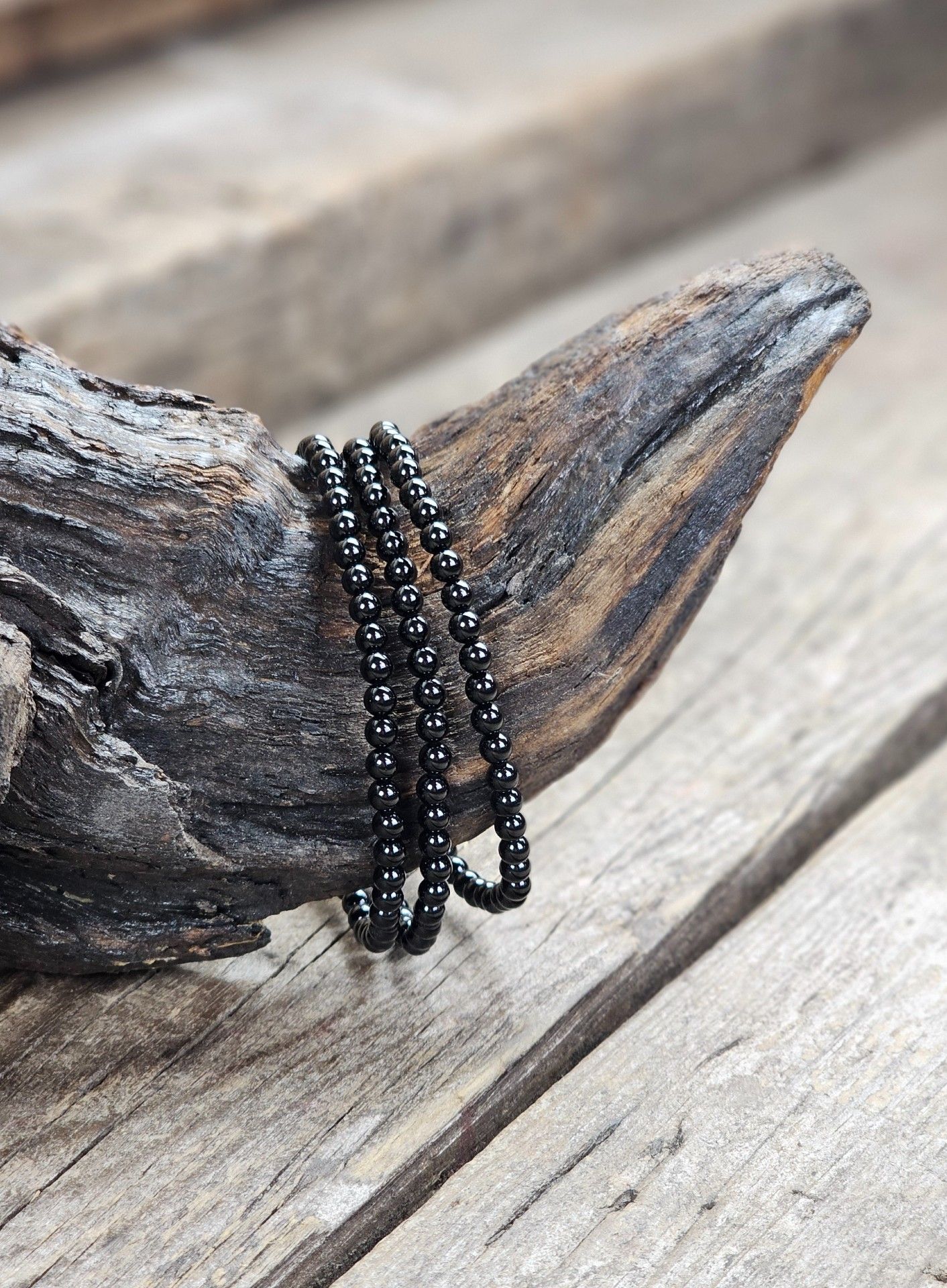 Svart Spinell, armband 4mm runda pärlor