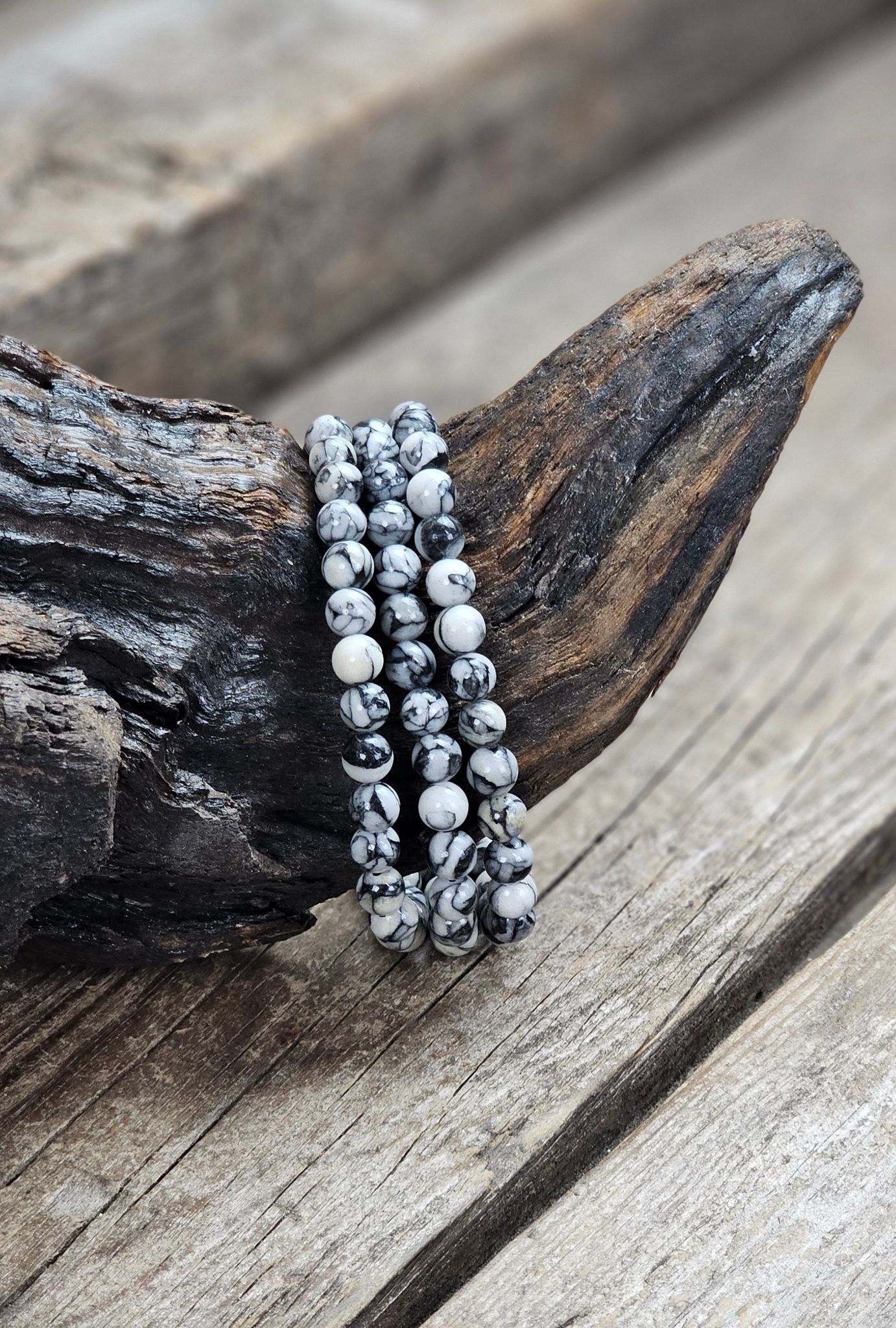 Pinolith, armband 6mm runda pärlor