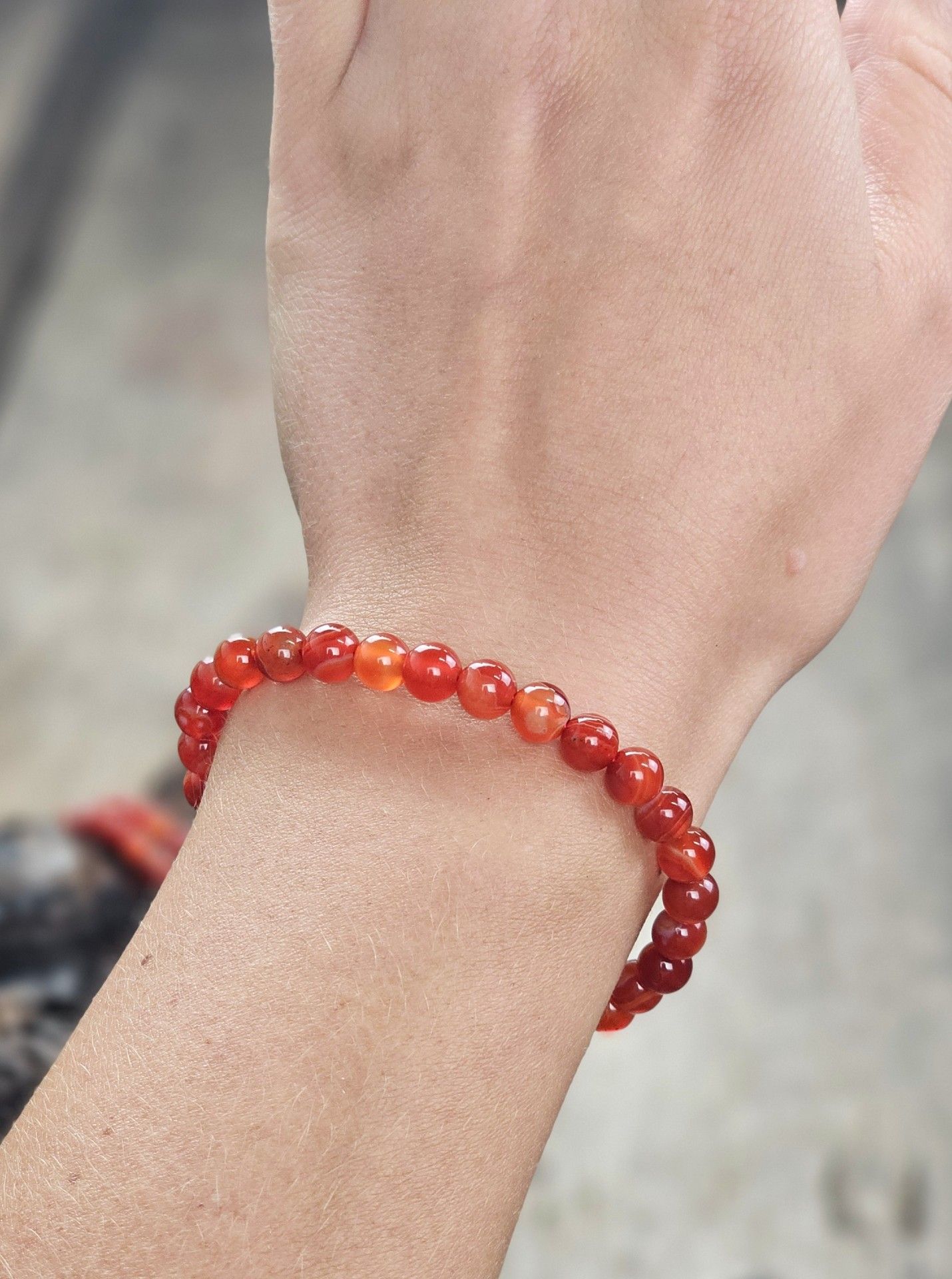 Karneol, armband 6mm runda pärlor