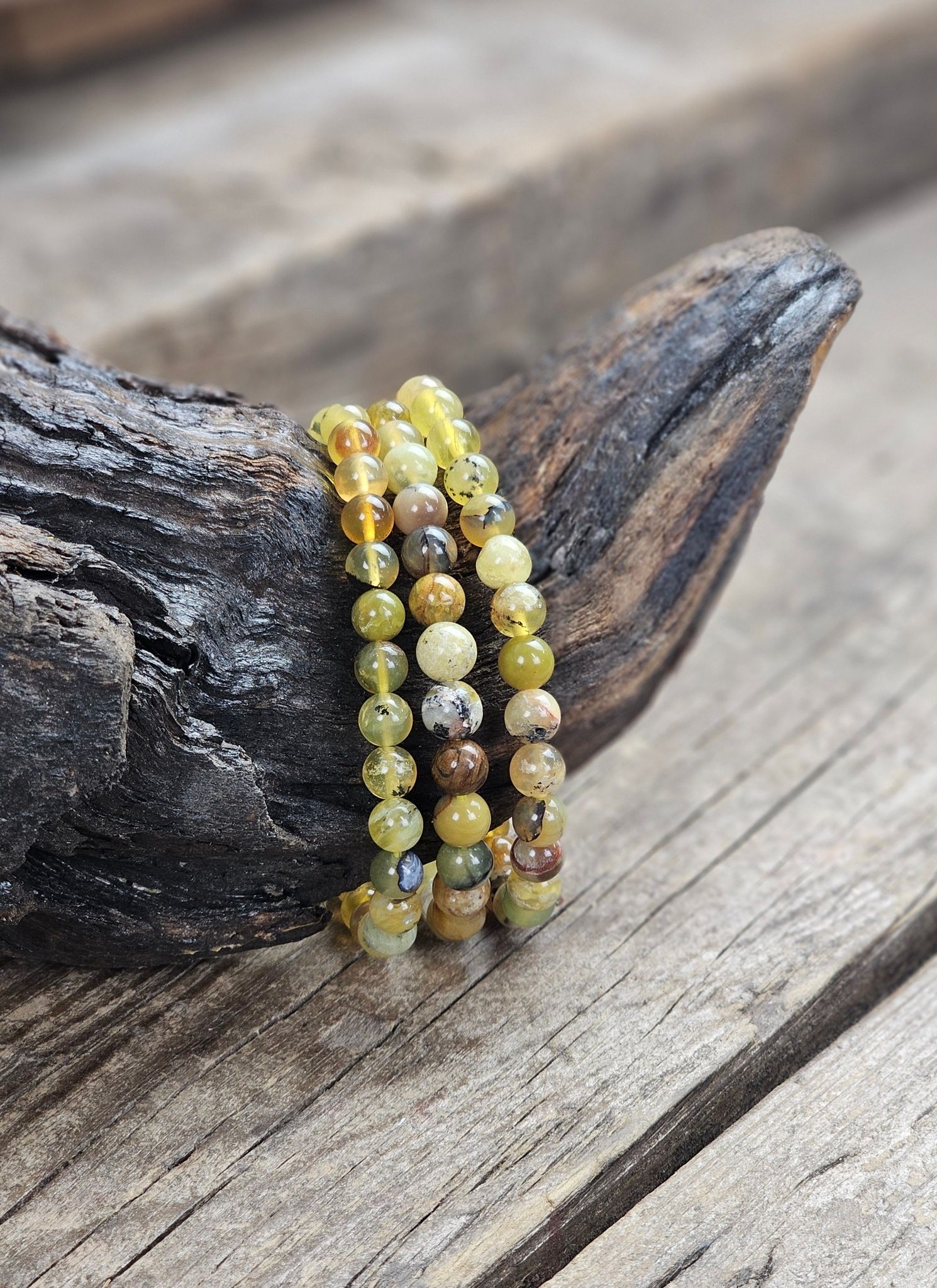 Gul Opal, armband 6mm runda pärlor