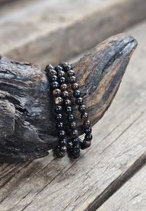Biotit (Mica), armband 6mm runda pärlor