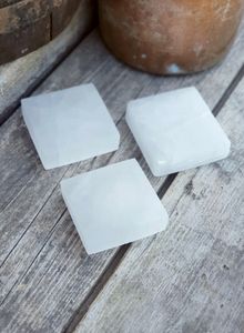 Vit Selenit, fyrkantig platta (laddningsplatta) 7 cm