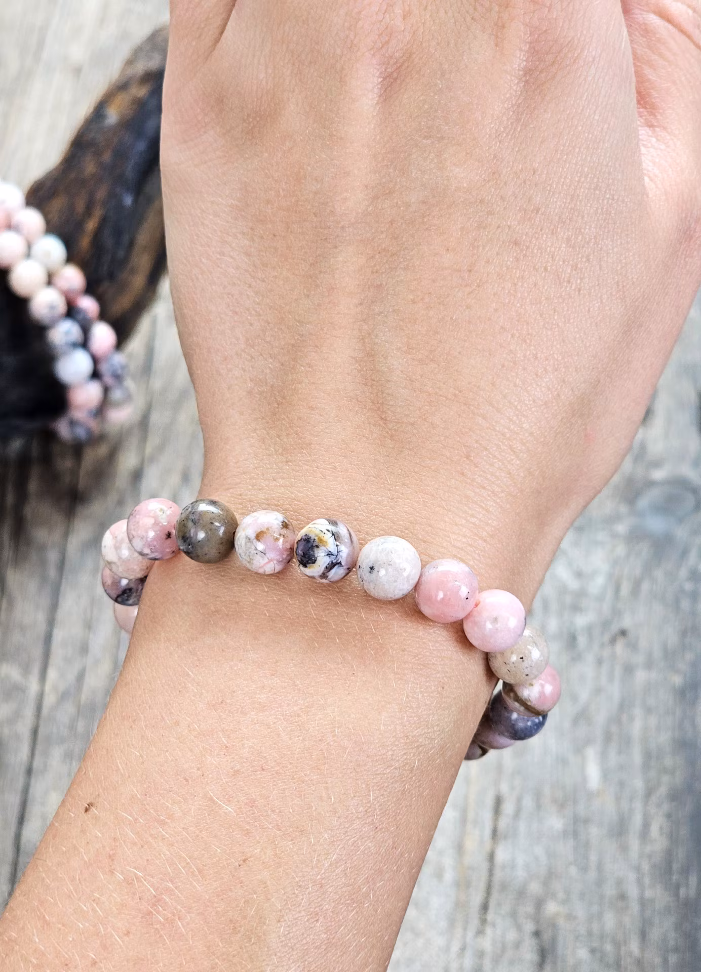 Rosa Opal, armband 8mm runda pärlor