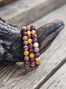 Mookaitjaspis, armband 8mm runda pärlor