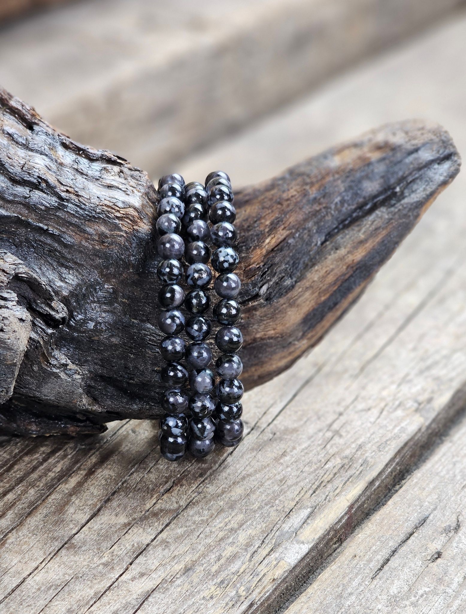 Indigo Gabbro, armband 6mm runda pärlor